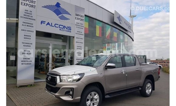 Buy Import Toyota Hilux Brown Car in Import - Dubai in Kailahun Buy Import Toyota Hilux Brown Car in Import - Dubai in Kailahun
