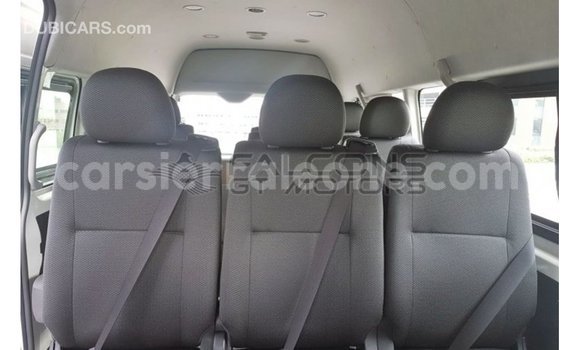 Buy Import Toyota Hiace White Car in Import - Dubai in Kailahun Buy Import Toyota Hiace White Car in Import - Dubai in Kailahun