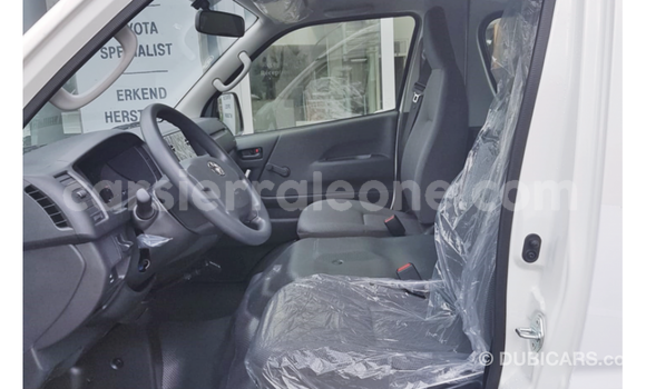 Buy Import Toyota Hiace White Car in Import - Dubai in Kailahun Buy Import Toyota Hiace White Car in Import - Dubai in Kailahun