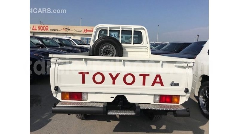 Big with watermark toyota land cruiser kailahun import dubai 5476