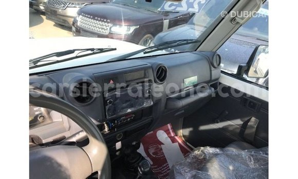 Buy Import Toyota Land Cruiser White Car in Import - Dubai in Kailahun Buy Import Toyota Land Cruiser White Car in Import - Dubai in Kailahun