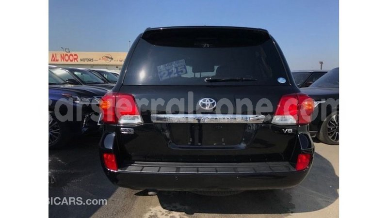 Big with watermark toyota land cruiser kailahun import dubai 5479