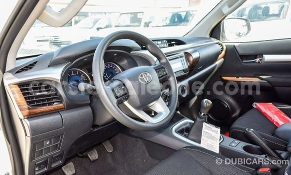 Buy Import Toyota Hilux White Car in Import - Dubai in Kailahun Buy Import Toyota Hilux White Car in Import - Dubai in Kailahun
