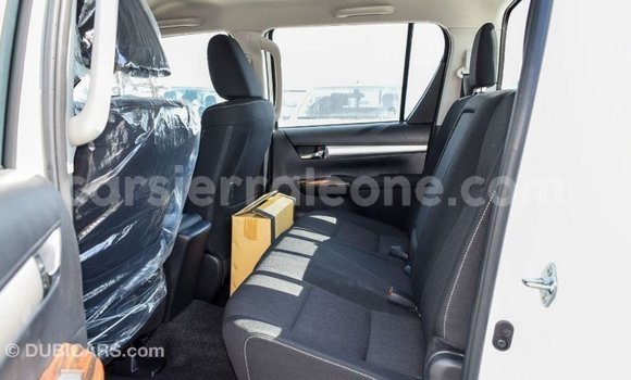 Buy Import Toyota Hilux White Car in Import - Dubai in Kailahun Buy Import Toyota Hilux White Car in Import - Dubai in Kailahun