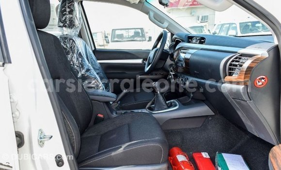 Buy Import Toyota Hilux White Car in Import - Dubai in Kailahun Buy Import Toyota Hilux White Car in Import - Dubai in Kailahun