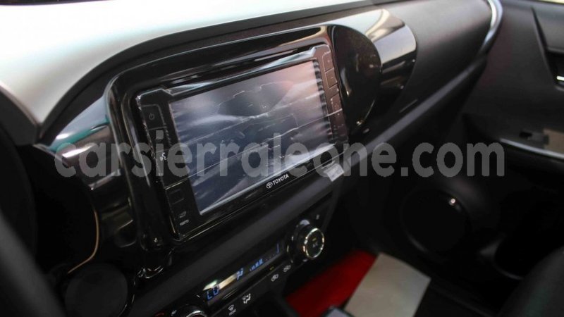 Big with watermark toyota hilux kailahun import dubai 5484