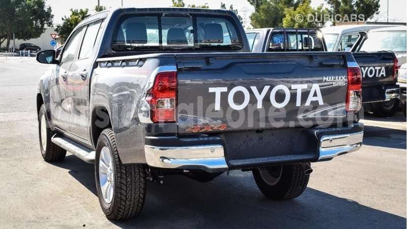 Big with watermark toyota hilux kailahun import dubai 5485