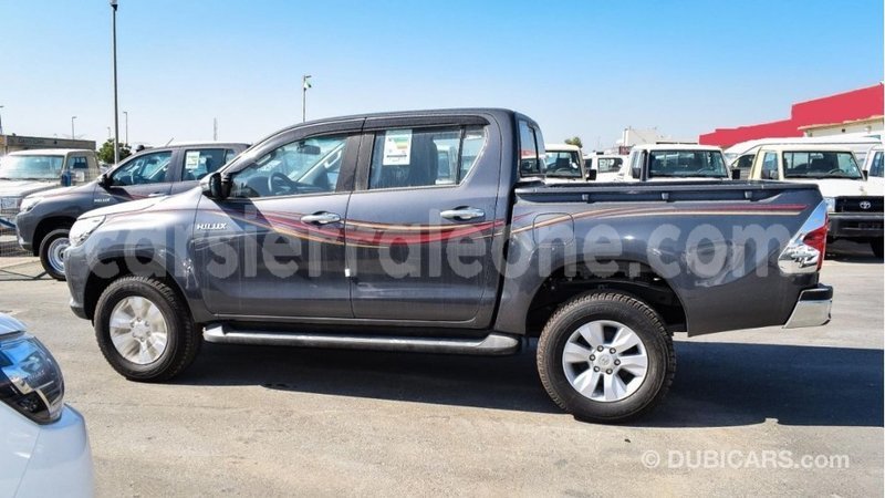 Big with watermark toyota hilux kailahun import dubai 5485