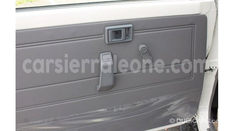 Big with watermark toyota land cruiser kailahun import dubai 5488