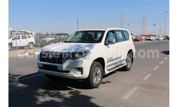 Acheter Import Voiture Toyota Prado Blanc à Import - Dubai, Kailahun Acheter Import Voiture Toyota Prado Blanc à Import - Dubai, Kailahun