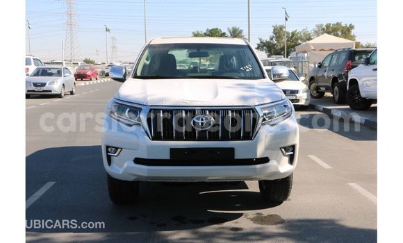 Acheter Import Voiture Toyota Prado Blanc à Import - Dubai, Kailahun Acheter Import Voiture Toyota Prado Blanc à Import - Dubai, Kailahun