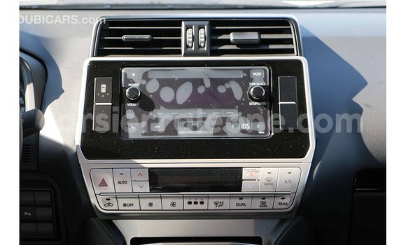 Acheter Import Voiture Toyota Prado Blanc à Import - Dubai, Kailahun Acheter Import Voiture Toyota Prado Blanc à Import - Dubai, Kailahun