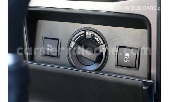 Acheter Import Voiture Toyota Prado Blanc à Import - Dubai, Kailahun Acheter Import Voiture Toyota Prado Blanc à Import - Dubai, Kailahun