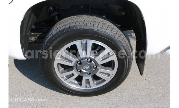 Buy Import Toyota Tundra White Car in Import - Dubai in Kailahun Buy Import Toyota Tundra White Car in Import - Dubai in Kailahun