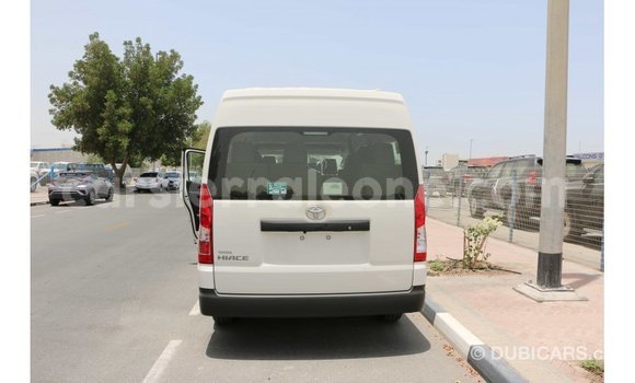 Acheter Import Voiture Toyota Hiace Blanc à Import - Dubai, Kailahun Acheter Import Voiture Toyota Hiace Blanc à Import - Dubai, Kailahun
