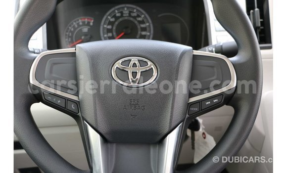 Acheter Import Voiture Toyota Hiace Blanc à Import - Dubai, Kailahun Acheter Import Voiture Toyota Hiace Blanc à Import - Dubai, Kailahun