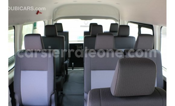 Acheter Import Voiture Toyota Hiace Blanc à Import - Dubai, Kailahun Acheter Import Voiture Toyota Hiace Blanc à Import - Dubai, Kailahun