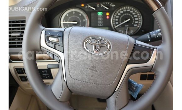 Buy Import Toyota Land Cruiser White Car in Import - Dubai in Kailahun Buy Import Toyota Land Cruiser White Car in Import - Dubai in Kailahun