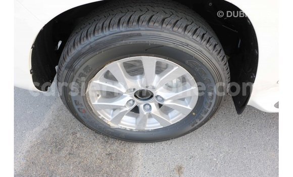 Buy Import Toyota Land Cruiser White Car in Import - Dubai in Kailahun Buy Import Toyota Land Cruiser White Car in Import - Dubai in Kailahun