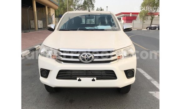 Acheter Import Voiture Toyota Hilux Blanc à Import - Dubai, Kailahun Acheter Import Voiture Toyota Hilux Blanc à Import - Dubai, Kailahun