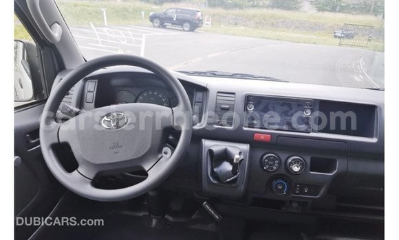 Buy Import Toyota Hiace White Car in Import - Dubai in Kailahun Buy Import Toyota Hiace White Car in Import - Dubai in Kailahun