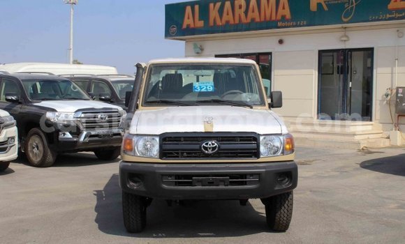 Buy Import Toyota Land Cruiser Beige Car in Import - Dubai in Kailahun Buy Import Toyota Land Cruiser Beige Car in Import - Dubai in Kailahun