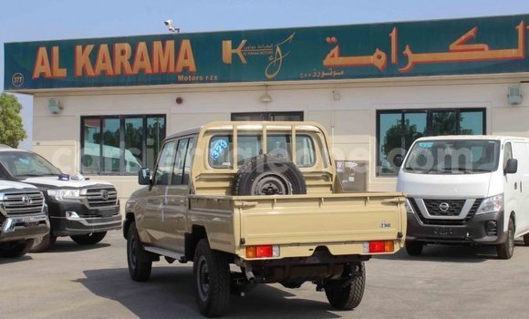 Buy Import Toyota Land Cruiser Beige Car in Import - Dubai in Kailahun Buy Import Toyota Land Cruiser Beige Car in Import - Dubai in Kailahun