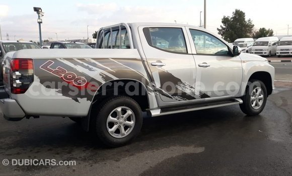 Buy Import Mitsubishi L200 White Car in Import - Dubai in Kailahun Buy Import Mitsubishi L200 White Car in Import - Dubai in Kailahun