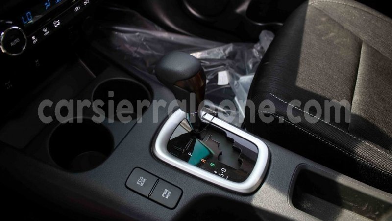 Big with watermark toyota hilux kailahun import dubai 5514