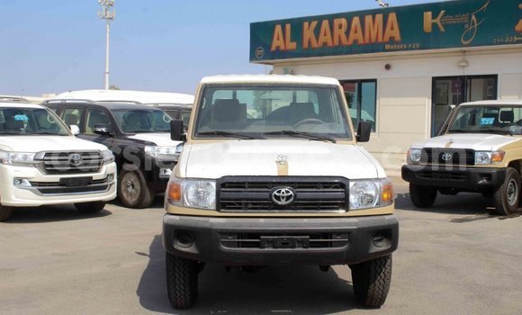 Buy Import Toyota Land Cruiser Beige Car in Import - Dubai in Kailahun Buy Import Toyota Land Cruiser Beige Car in Import - Dubai in Kailahun