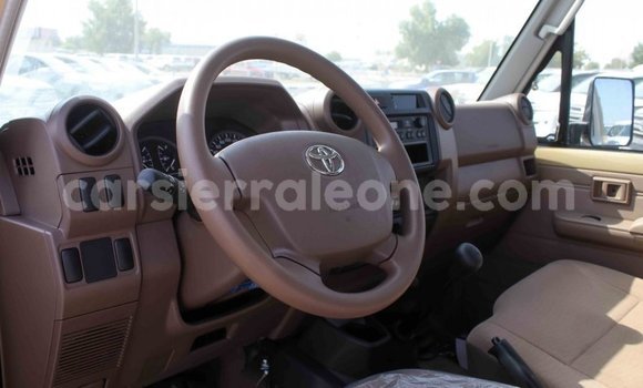 Buy Import Toyota Land Cruiser Beige Car in Import - Dubai in Kailahun Buy Import Toyota Land Cruiser Beige Car in Import - Dubai in Kailahun