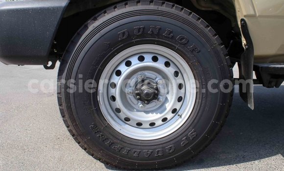 Buy Import Toyota Land Cruiser Beige Car in Import - Dubai in Kailahun Buy Import Toyota Land Cruiser Beige Car in Import - Dubai in Kailahun