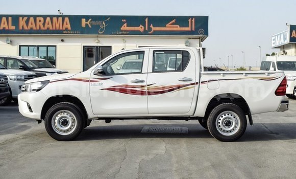Buy Import Toyota Hilux White Car in Import - Dubai in Kailahun Buy Import Toyota Hilux White Car in Import - Dubai in Kailahun