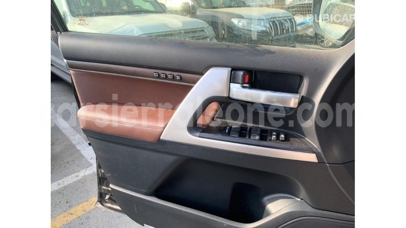 Big with watermark toyota land cruiser kailahun import dubai 5519