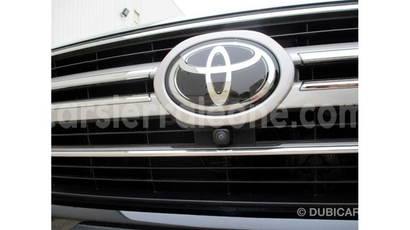 Big with watermark toyota land cruiser kailahun import dubai 5519