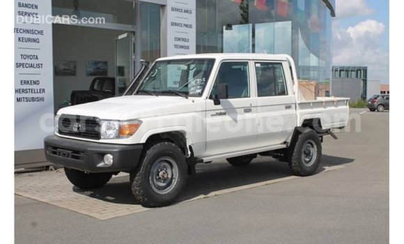 Buy Import Toyota Land Cruiser White Car in Import - Dubai in Kailahun Buy Import Toyota Land Cruiser White Car in Import - Dubai in Kailahun