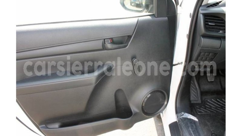 Big with watermark toyota hilux kailahun import dubai 5533