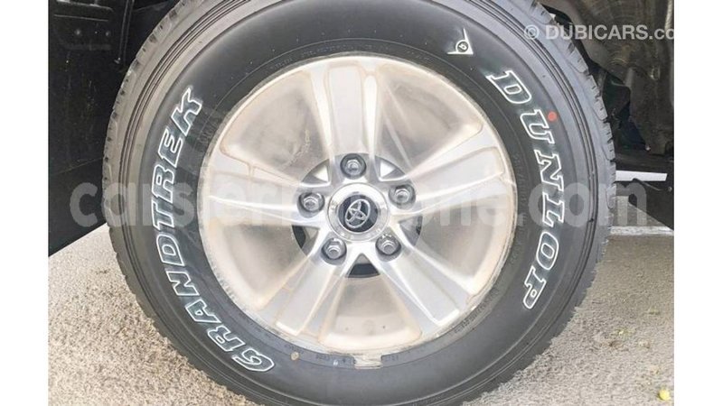 Big with watermark toyota land cruiser kailahun import dubai 5535