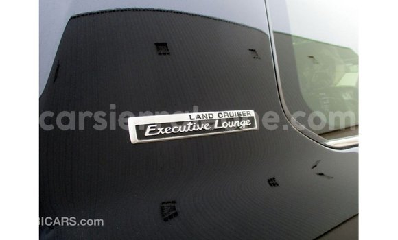 Buy Import Toyota Land Cruiser Black Car in Import - Dubai in Kailahun Buy Import Toyota Land Cruiser Black Car in Import - Dubai in Kailahun