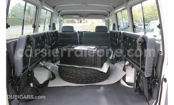 Buy Import Toyota Land Cruiser White Car in Import - Dubai in Kailahun Buy Import Toyota Land Cruiser White Car in Import - Dubai in Kailahun