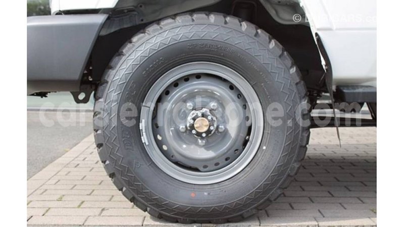 Big with watermark toyota land cruiser kailahun import dubai 5547