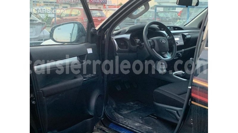 Big with watermark toyota hilux kailahun import dubai 5552