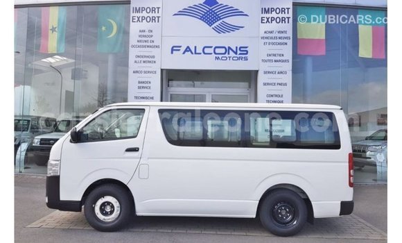 Buy Import Toyota Hiace White Car in Import - Dubai in Kailahun Buy Import Toyota Hiace White Car in Import - Dubai in Kailahun