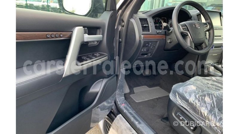Big with watermark toyota land cruiser kailahun import dubai 5557