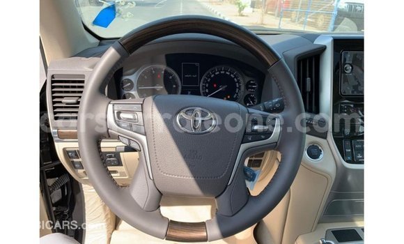 Buy Import Toyota Land Cruiser Black Car in Import - Dubai in Kailahun Buy Import Toyota Land Cruiser Black Car in Import - Dubai in Kailahun