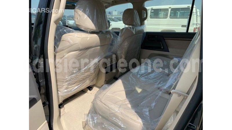 Big with watermark toyota land cruiser kailahun import dubai 5563