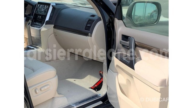 Big with watermark toyota land cruiser kailahun import dubai 5563