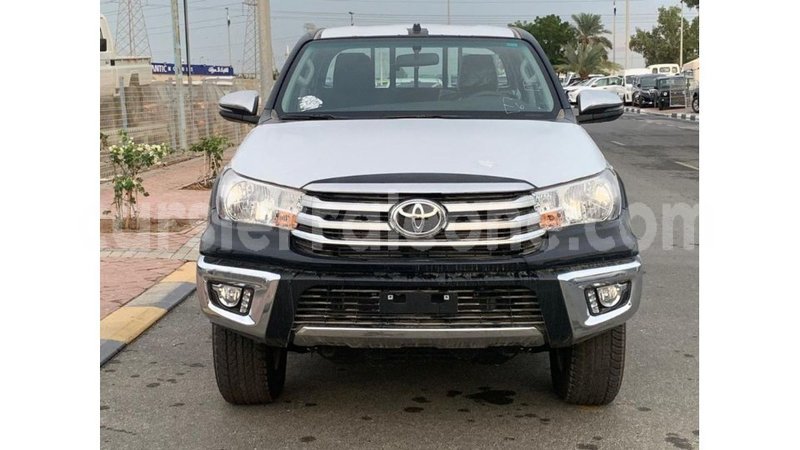 Big with watermark toyota hilux kailahun import dubai 5564