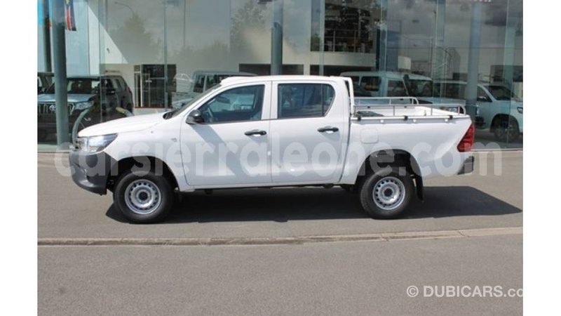 Big with watermark toyota hilux kailahun import dubai 5565