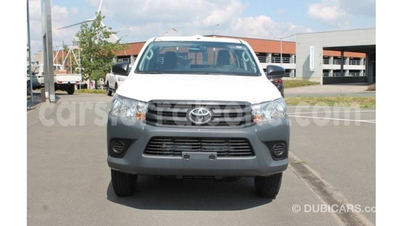 Big with watermark toyota hilux kailahun import dubai 5565
